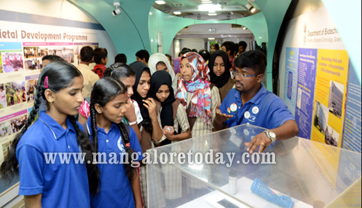 Science Express 1